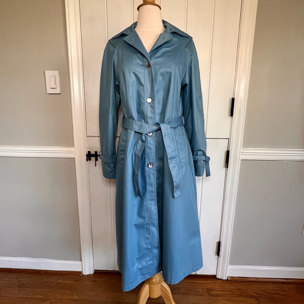 Totes II Vintage Baby Blue Trench Coat, Size 8